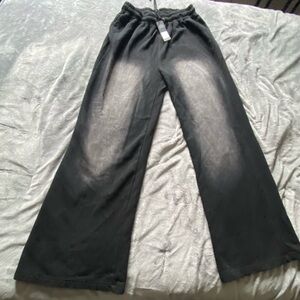 *SOLD* Fashion Nova High Waisted Sweatpants